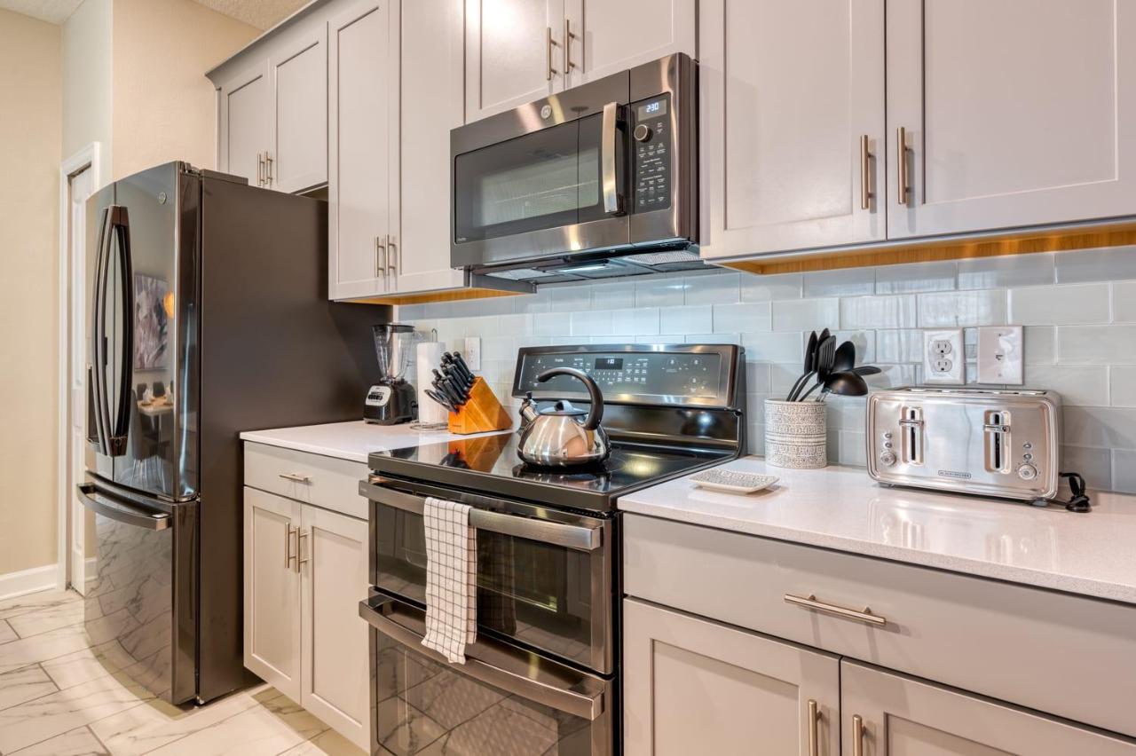 Awesome Home With Private Pool Near Disney Kissimmee Bagian luar foto
